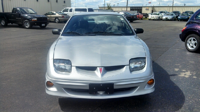 Pontiac Sunfire 2002 photo 2