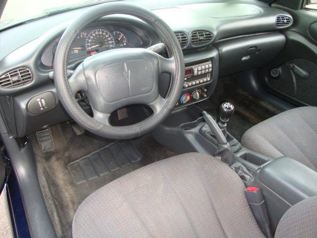 Pontiac Sunfire 2002 photo 2