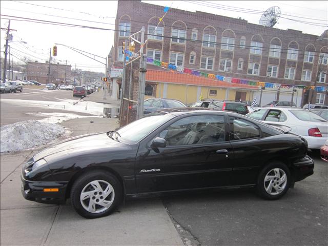 Pontiac Sunfire 2002 photo 1