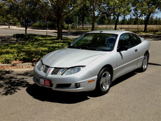 Pontiac Sunfire 2003 photo 2