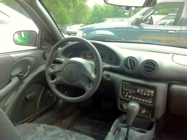 Pontiac Sunfire 2003 photo 1