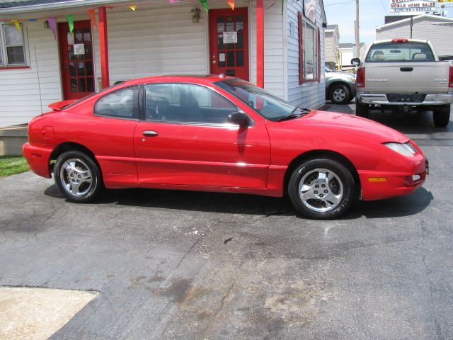 Pontiac Sunfire 2003 photo 2