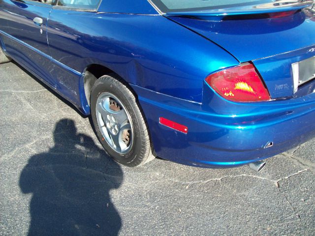 Pontiac Sunfire 2004 photo 1