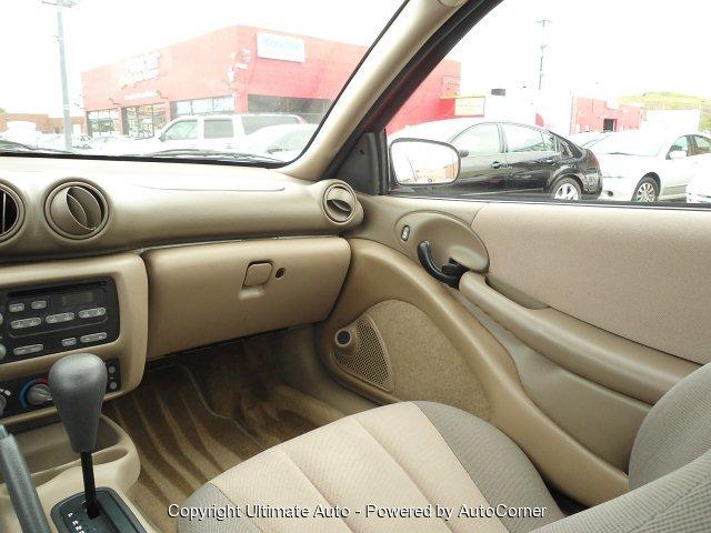 Pontiac Sunfire 2004 photo 5