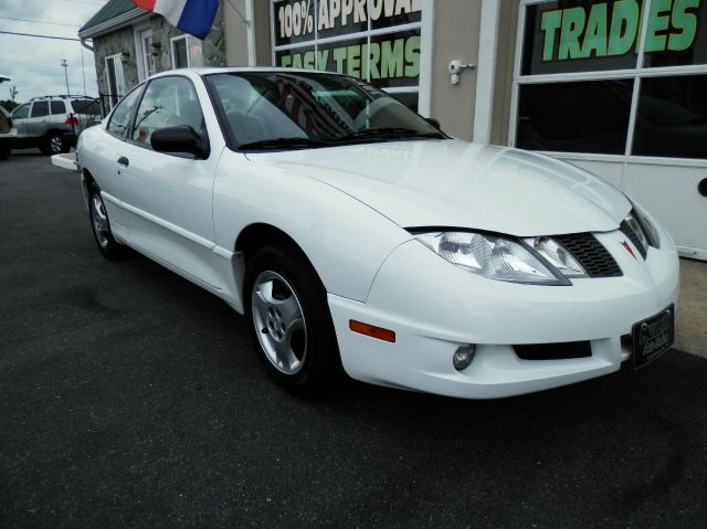 Pontiac Sunfire 2004 photo 1