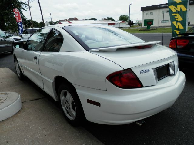 Pontiac Sunfire 2004 photo 10