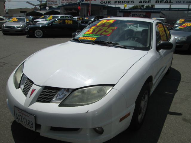 Pontiac Sunfire 2004 photo 1