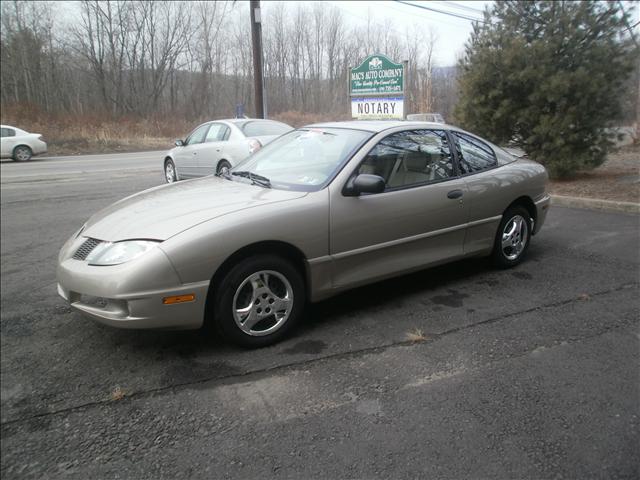 Pontiac Sunfire 2004 photo 2