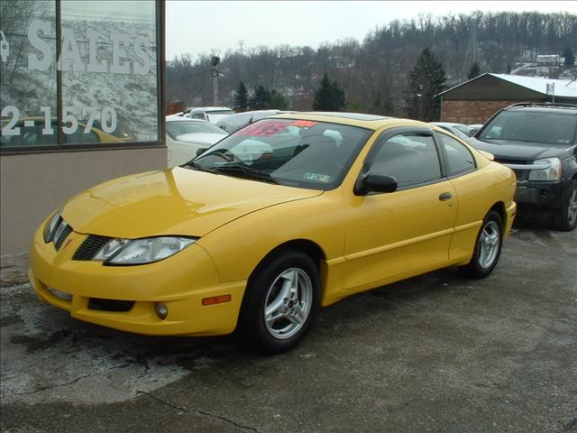 Pontiac Sunfire 2004 photo 1