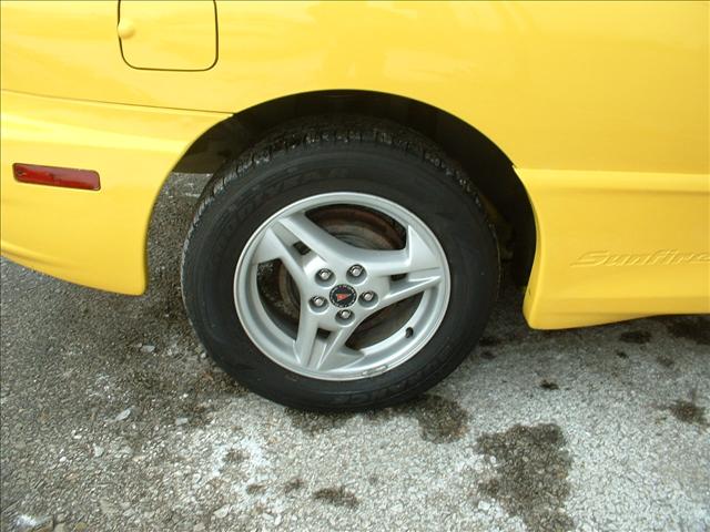 Pontiac Sunfire 2004 photo 5