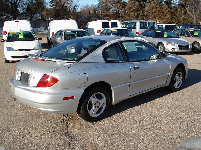 Pontiac Sunfire 2004 photo 1