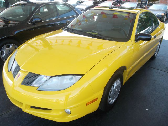 Pontiac Sunfire 2004 photo 3