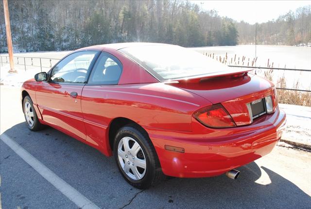 Pontiac Sunfire 2004 photo 1