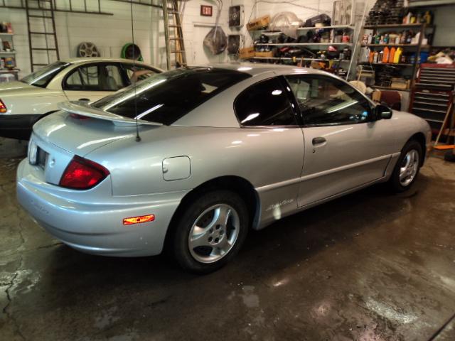 Pontiac Sunfire 2004 photo 4