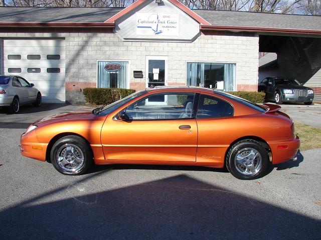 Pontiac Sunfire Laramie Coupe