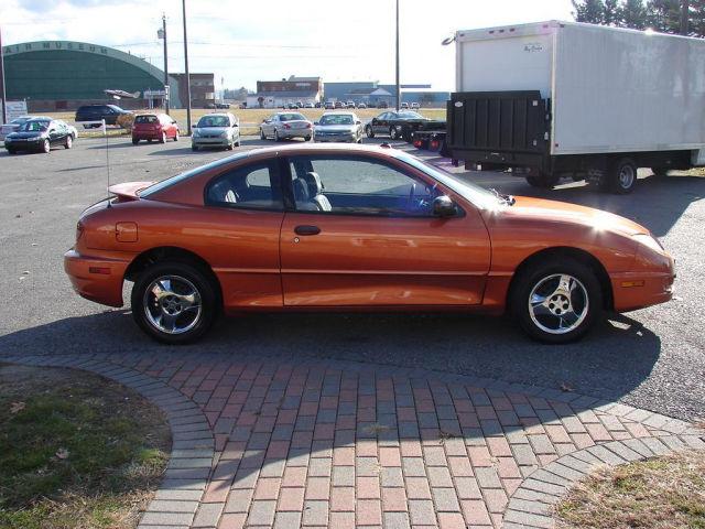 Pontiac Sunfire 2004 photo 3