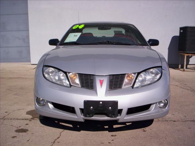 Pontiac Sunfire 2004 photo 2