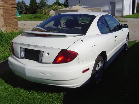 Pontiac Sunfire 2004 photo 2