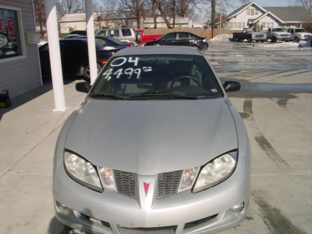 Pontiac Sunfire 2004 photo 1