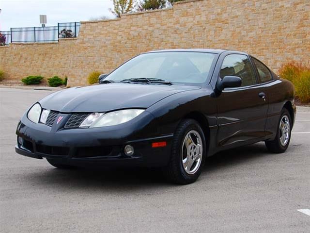 Pontiac Sunfire 2004 photo 2