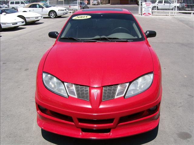 Pontiac Sunfire 2005 photo 2