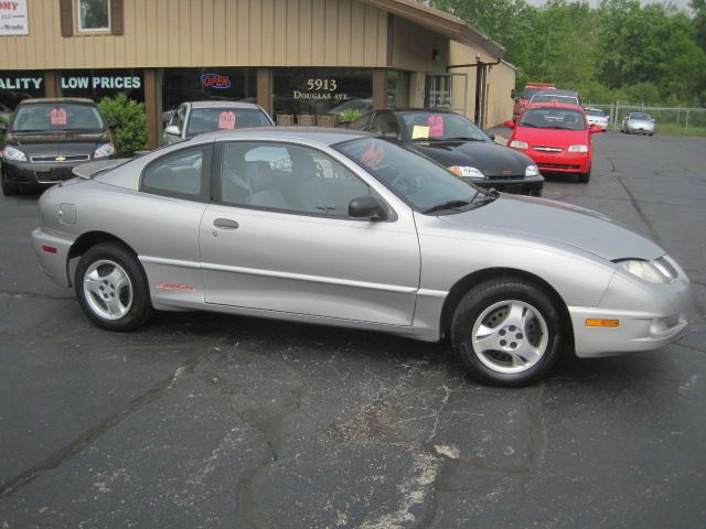 Pontiac Sunfire 2005 photo 4