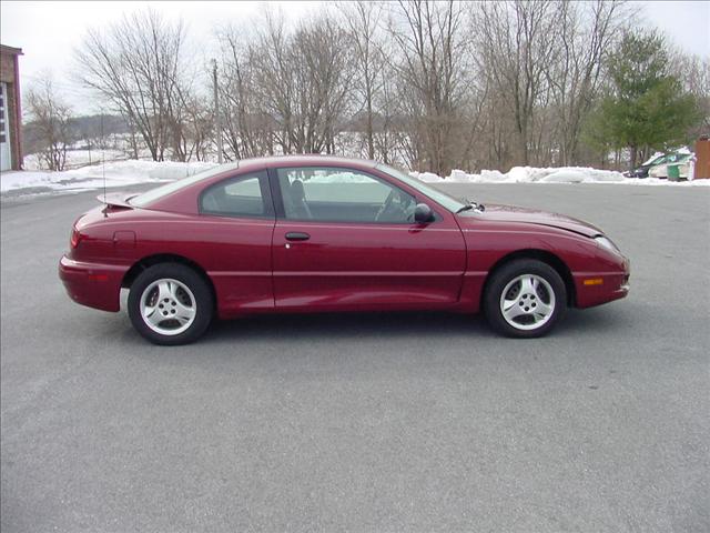 Pontiac Sunfire 2005 photo 1