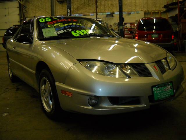 Pontiac Sunfire 2005 photo 2