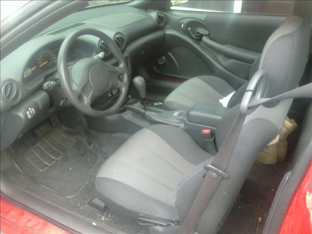 Pontiac Sunfire 2005 photo 2