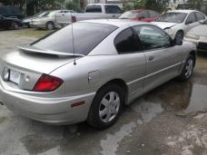 Pontiac Sunfire 2005 photo 2