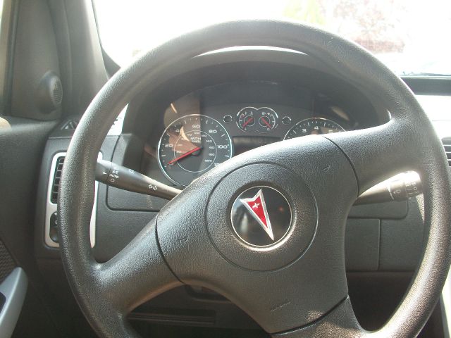 Pontiac Torrent 2007 photo 2