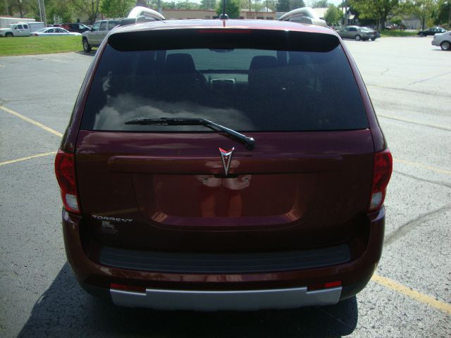 Pontiac Torrent 2008 photo 11