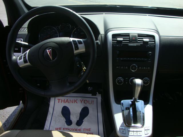 Pontiac Torrent 2008 photo 13