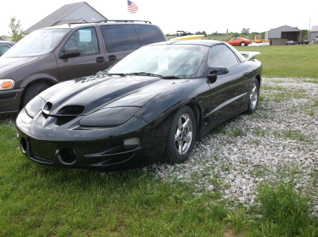 Pontiac TRANS AM 2000 photo 2