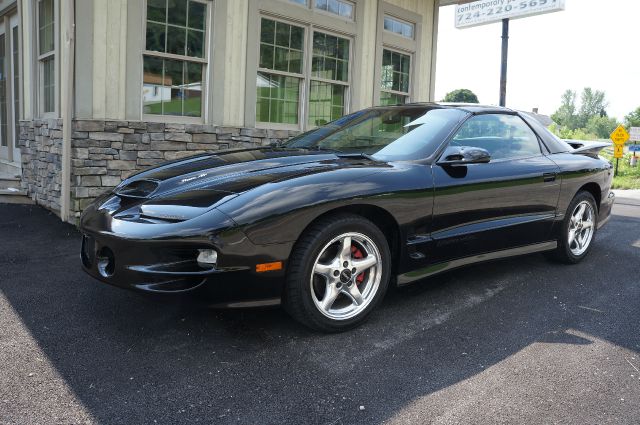 Pontiac TRANS AM 2001 photo 2