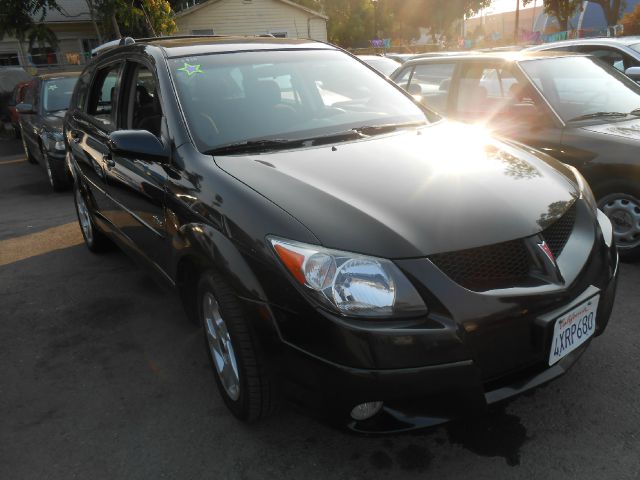 Pontiac Vibe 2003 photo 2