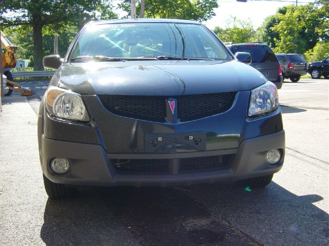 Pontiac Vibe 2003 photo 1