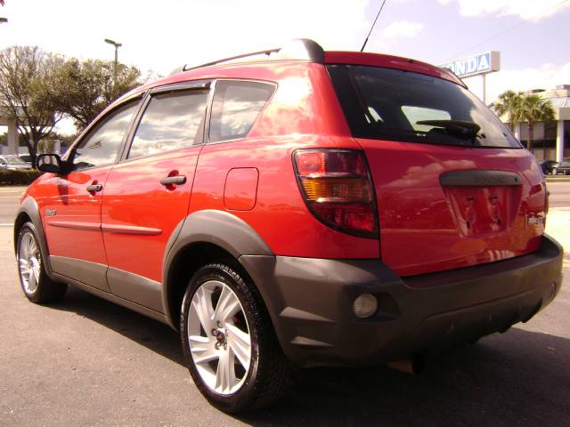 Pontiac Vibe 2003 photo 2