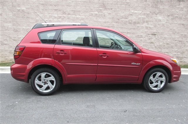 Pontiac Vibe 2003 photo 3