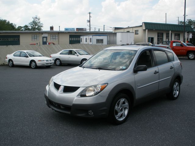 Pontiac Vibe 2003 photo 2