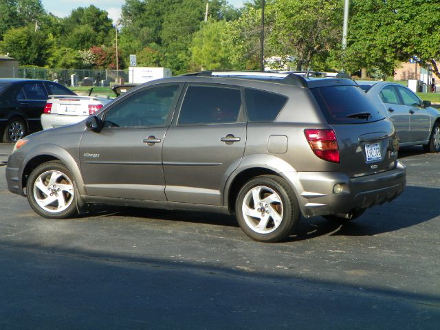 Pontiac Vibe 2003 photo 2