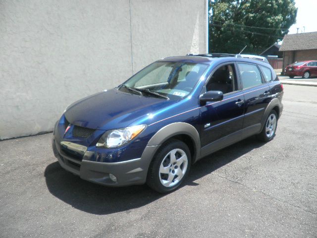 Pontiac Vibe 2003 photo 1