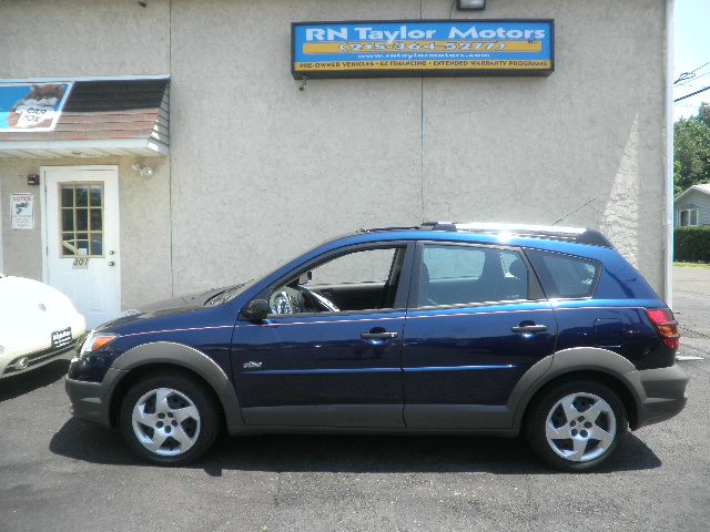 Pontiac Vibe 2003 photo 2