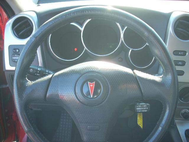 Pontiac Vibe 2003 photo 2