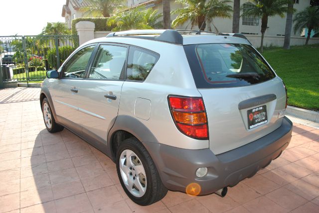 Pontiac Vibe XLE Moonroof SUV