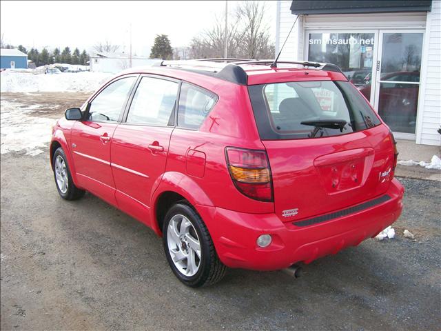 Pontiac Vibe 2003 photo 2