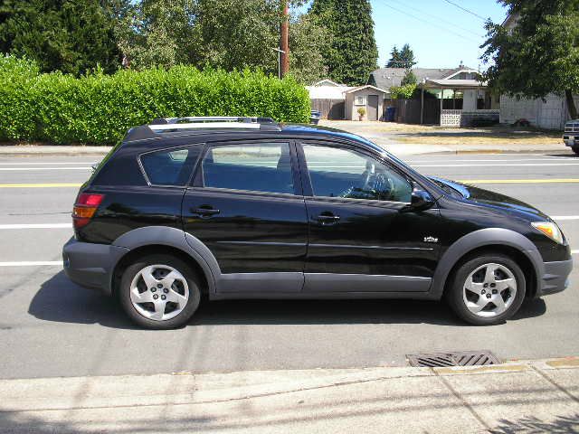 Pontiac Vibe 2003 photo 1