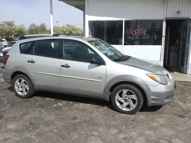 Pontiac Vibe 2003 photo 1