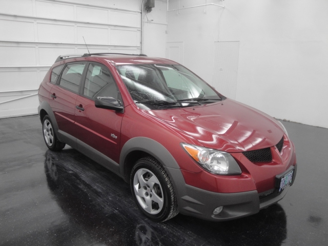 Pontiac Vibe 2003 photo 1