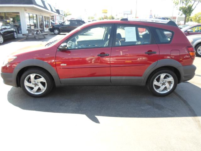 Pontiac Vibe 2003 photo 1